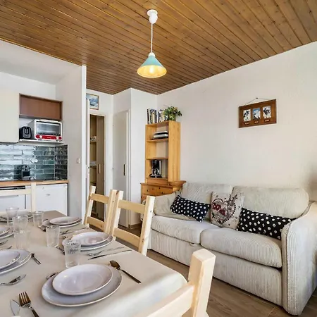 Apartment Ski-in Chalet-style View Flat